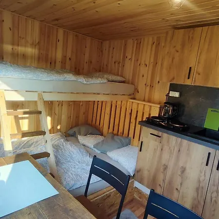 Апартаменты Tiny House By The River Литомержице