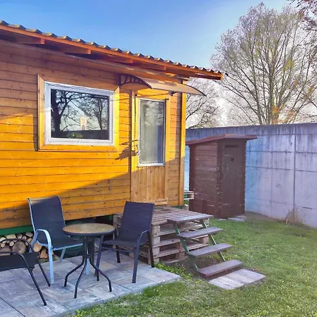 Tiny House By The River شقة *