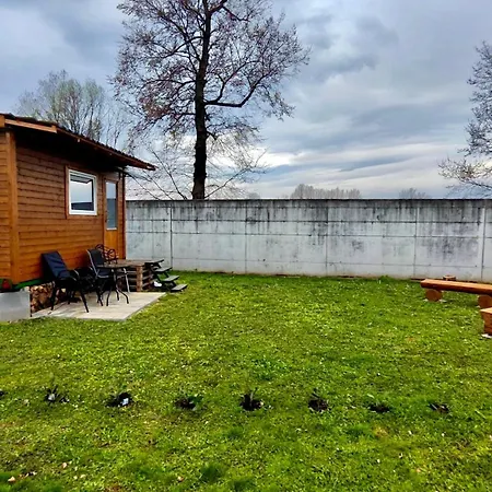 Daire Tiny House By The River *