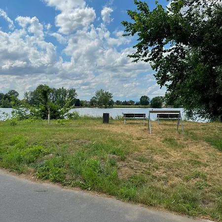 شقة Tiny House By The River Litoměřice
