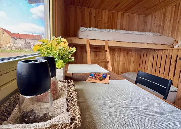 Tiny House By The River شقة Litoměřice