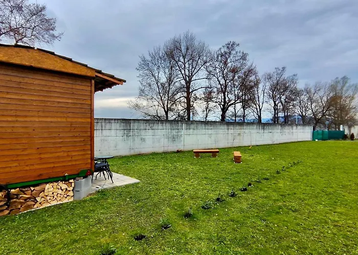 Tiny House By The River Litoměřice